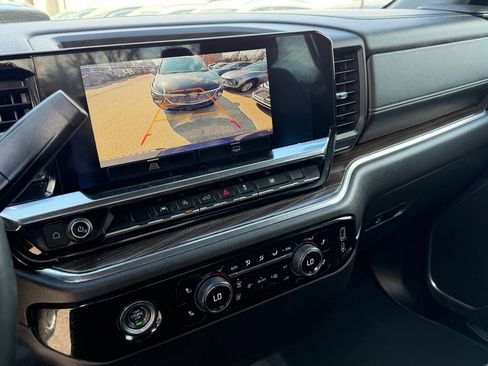 Used 2023 Chevrolet Silverado 1500 LT image 4