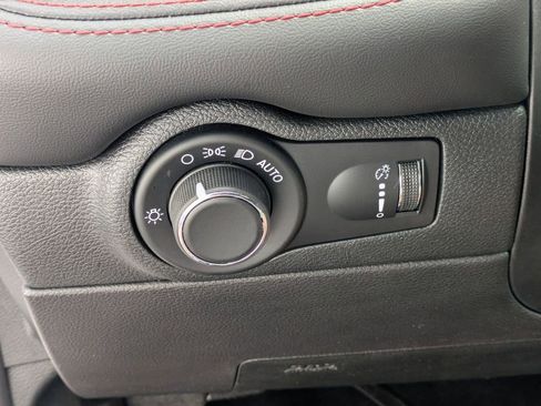 Used 2024 Dodge Durango GT image 16