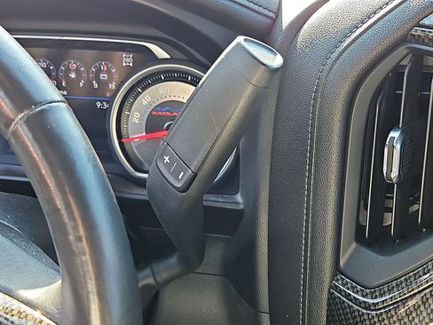 Used 2020 Chevrolet Silverado 1500 LTZ w/ LTZ Plus Package AWD/4WD image 22