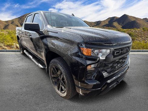 Used 2025 Chevrolet Silverado 1500 Custom w/ Turbomax Blackout Package RWD image 3