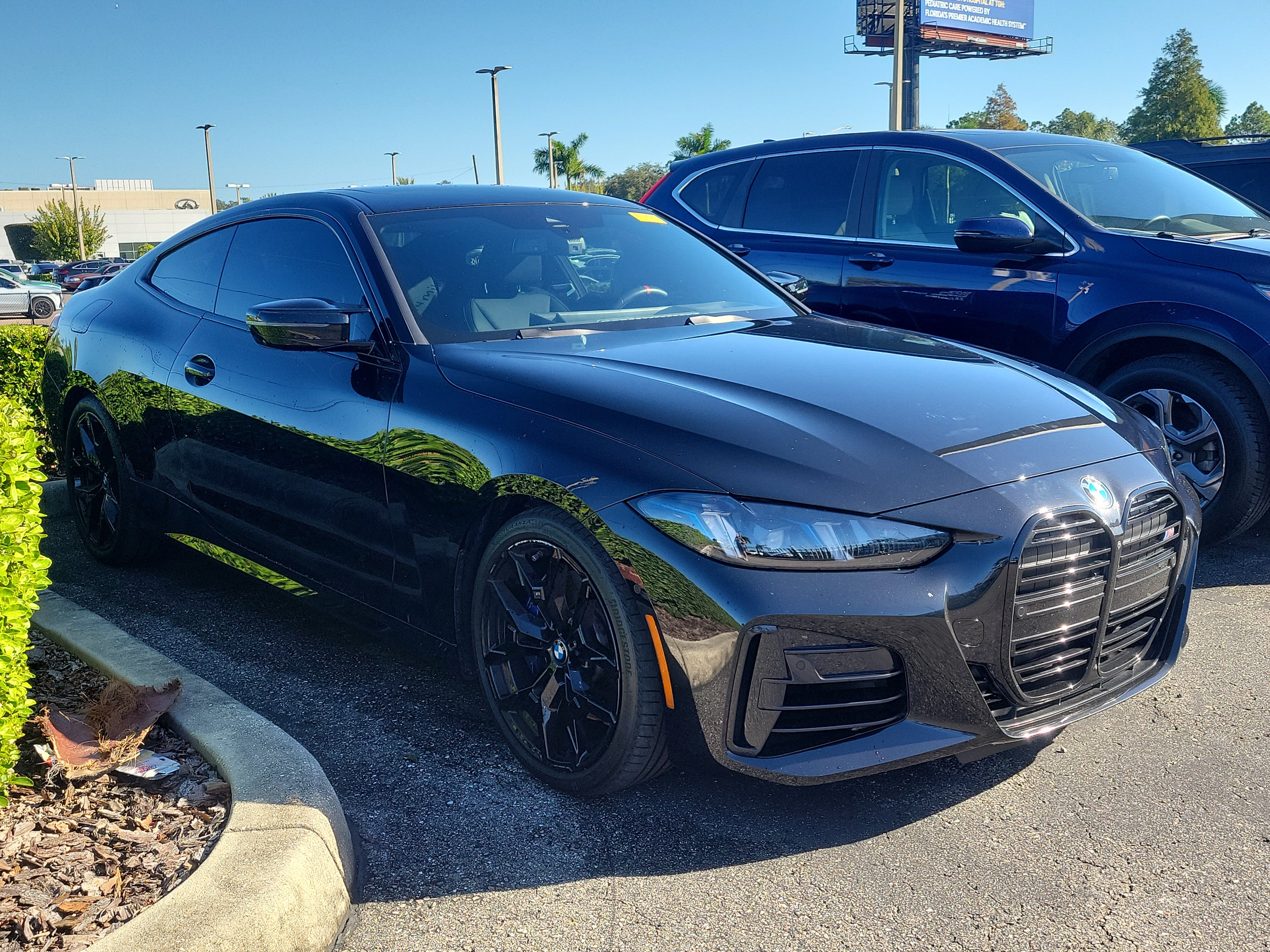 Used 2025 BMW M440i Coupe w/ Premium Package RWD image 2