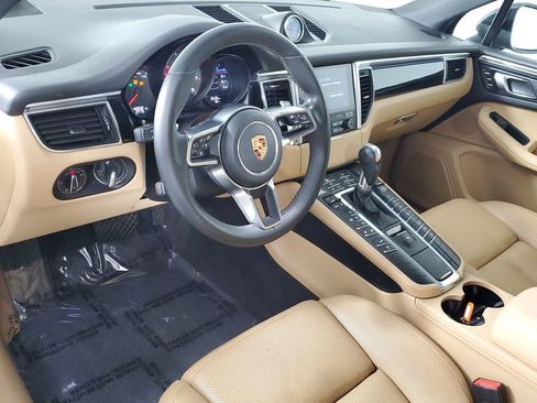 Used 2018 Porsche Macan image 10