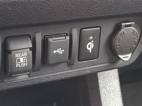 Used 2023 Toyota Tacoma TRD Off-Road w/ Technology Package image 25