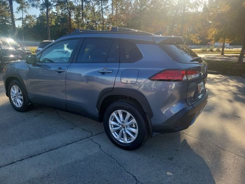 Certified 2025 Toyota Corolla Cross LE image 5