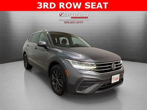 Used 2022 Volkswagen Tiguan SE image 3