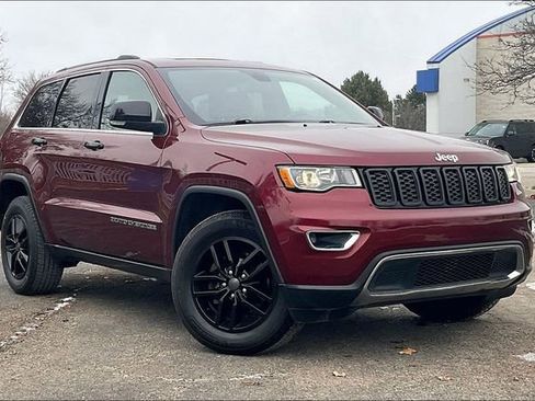 Used 2019 Jeep Grand Cherokee Limited image 1