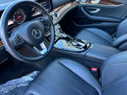 Used 2017 Mercedes-Benz E 300 image 4