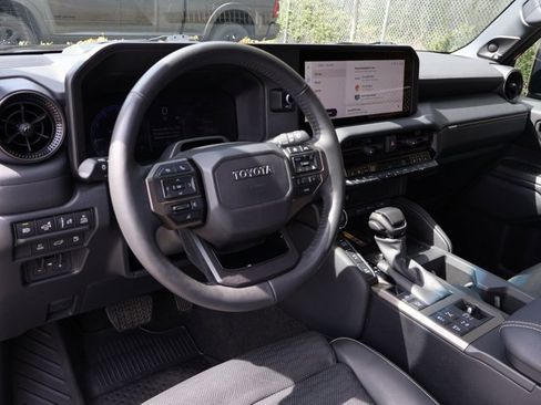 Used 2024 Toyota Land Cruiser image 14