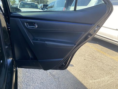 Used 2019 Toyota Corolla SE w/ Carpet Mat Package (TMS) image 16