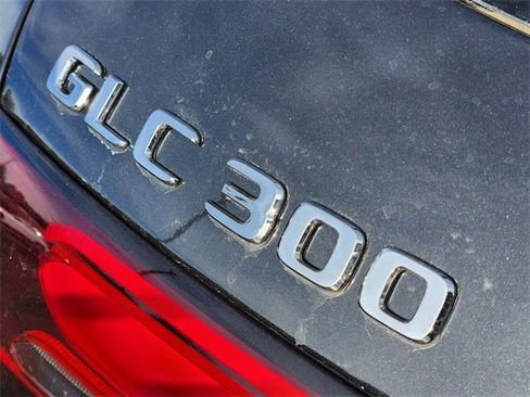 Certified 2025 Mercedes-Benz GLC 300 4MATIC image 12