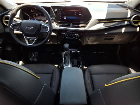 Used 2024 Chevrolet Trax ACTIV w/ Sunroof Package FWD image 25