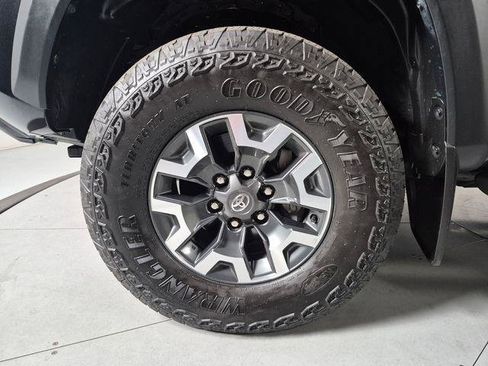Certified 2023 Toyota Tacoma TRD Off-Road w/ TRD Premium Off Road Package AWD/4WD image 10