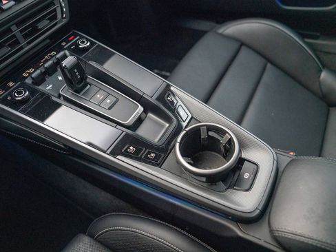 Used 2022 Porsche 911 Carrera S image 21