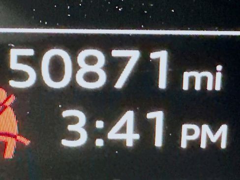 Used 2023 Audi Q8 Prestige w/ Prestige Package image 20