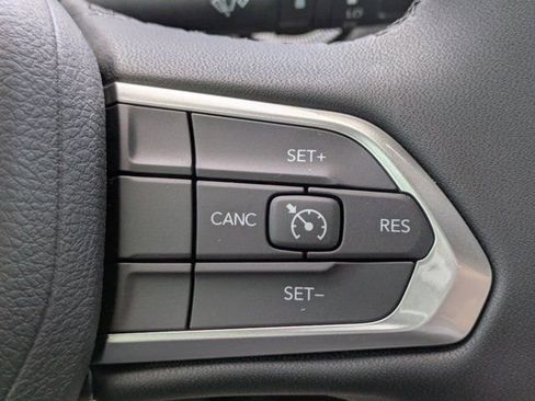 New 2026 Jeep Compass Latitude AWD/4WD image 22