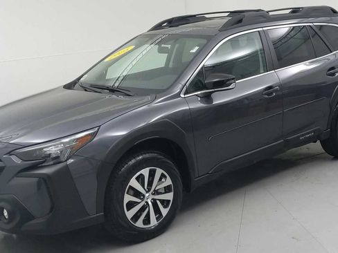 Certified 2025 Subaru Outback Premium image 4