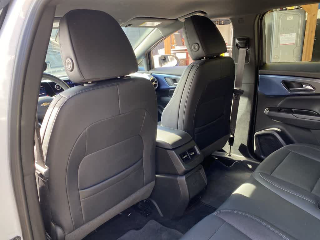 Used 2024 Chevrolet Equinox EV LT AWD/4WD image 15