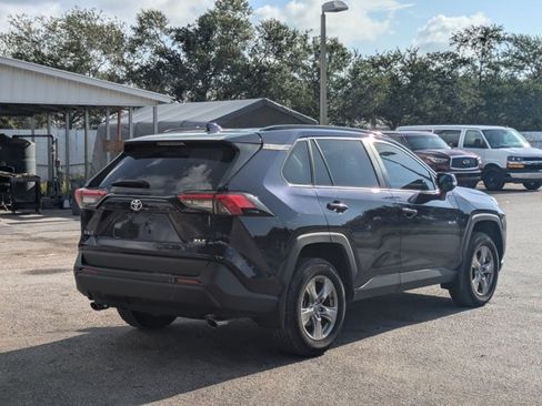 Used 2025 Toyota RAV4 XLE w/ Convenience Package FWD image 5