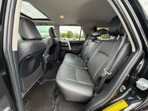 Used 2015 Toyota 4Runner Limited w/ Convenience Package AWD/4WD image 7