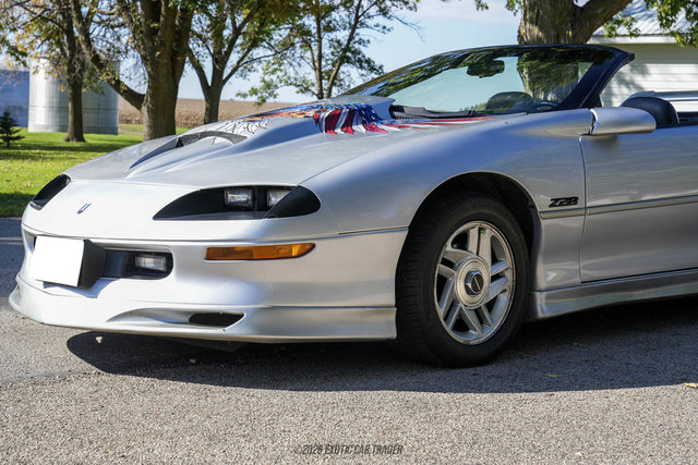Used 1995 Chevrolet Camaro Z28 RWD image 76