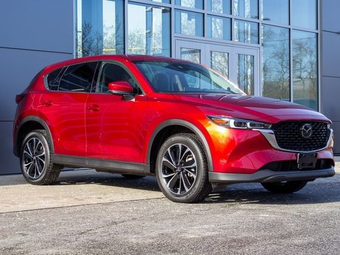 Used 2023 MAZDA CX-5 AWD 2.5 S w/ Premium Plus Pkg image 3