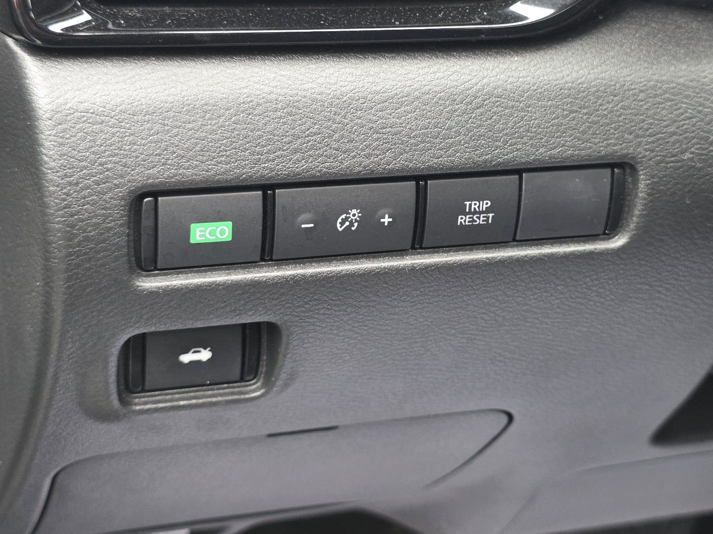 Used 2020 Nissan Sentra S FWD image 15