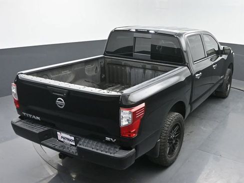 Used 2021 Nissan Titan SV w/ SV Convenience Package RWD image 36