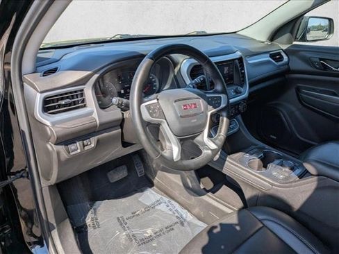 Used 2023 GMC Acadia SLT image 10