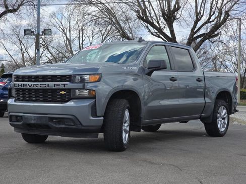 Used 2022 Chevrolet Silverado 1500 Custom image 2