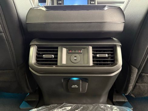 New 2025 Ford F150 Lariat w/ Equipment Group 502A High image 25