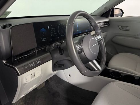 Used 2025 Hyundai Kona SEL image 20