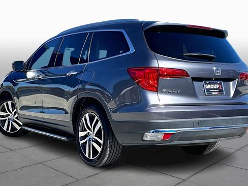 Used 2016 Honda Pilot Touring image 11
