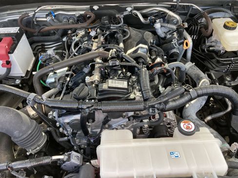 Certified 2024 Toyota Tacoma SR5 image 18