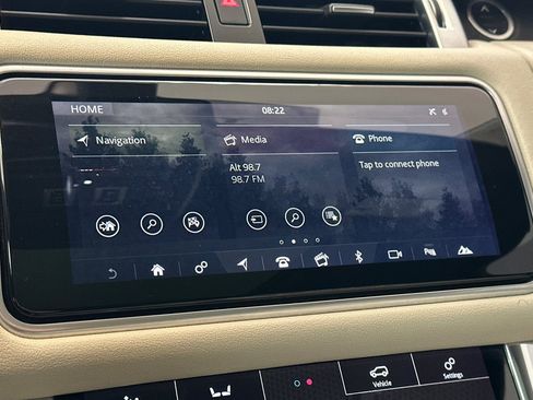 Used 2020 Land Rover Range Rover Sport HSE image 23