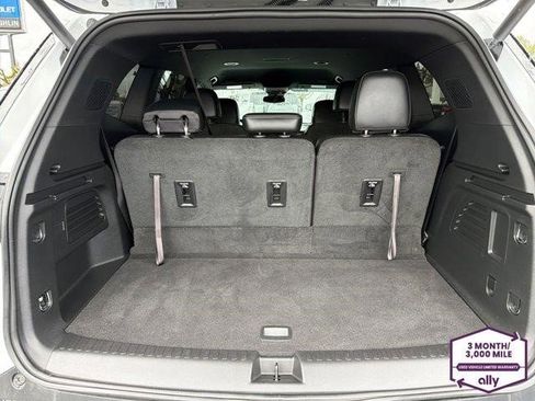 Certified 2025 Buick Enclave Preferred AWD/4WD image 10