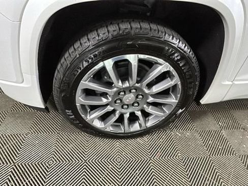 Used 2021 GMC Acadia Denali AWD/4WD image 9
