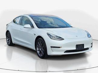 Used 2018 Tesla Model 3 Long Range RWD video 3