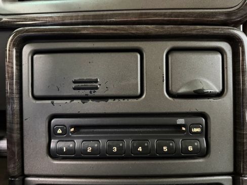 Used 2004 GMC Yukon XL Denali AWD/4WD image 23