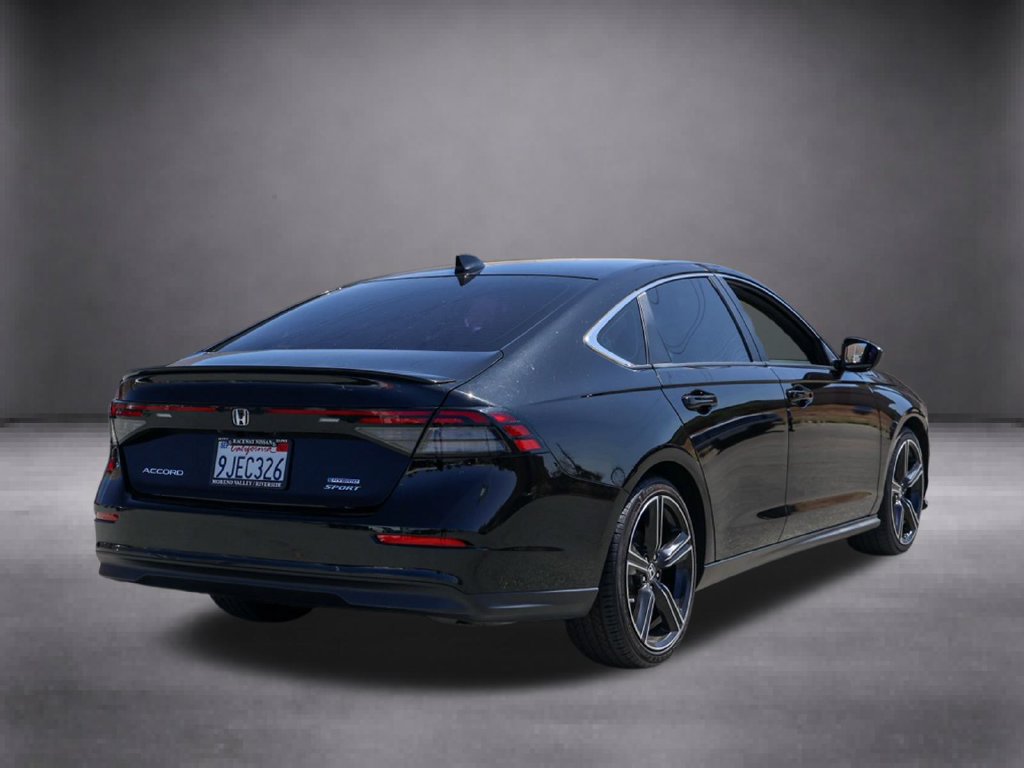 Used 2024 Honda Accord Sport image 4