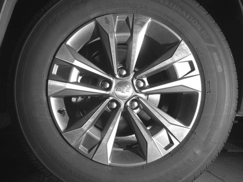 Used 2025 Chevrolet Equinox LT image 14