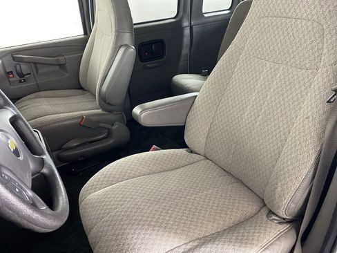 Used 2016 Chevrolet Express 3500 LT w/ LT Preferred Equipment Group image 19