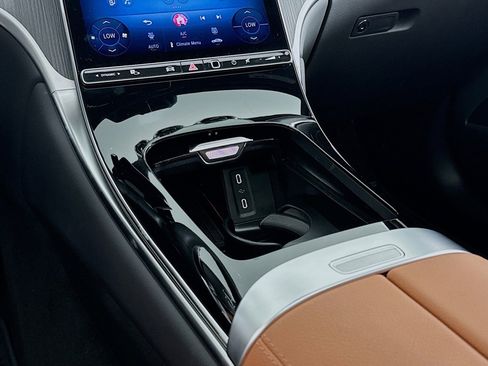 Certified 2026 Mercedes-Benz GLC 300 image 6