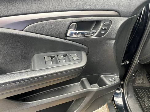 Used 2021 Honda Pilot Special Edition image 13