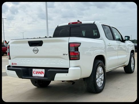 Used 2024 Nissan Frontier SV w/ SV Convenience Package RWD image 14