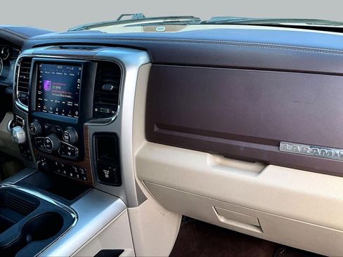 Used 2018 RAM 1500 Laramie w/ Convenience Group AWD/4WD image 19
