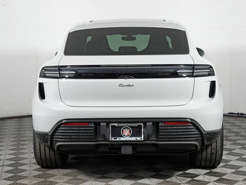 Used 2026 Porsche Macan Turbo Electric AWD/4WD image 6
