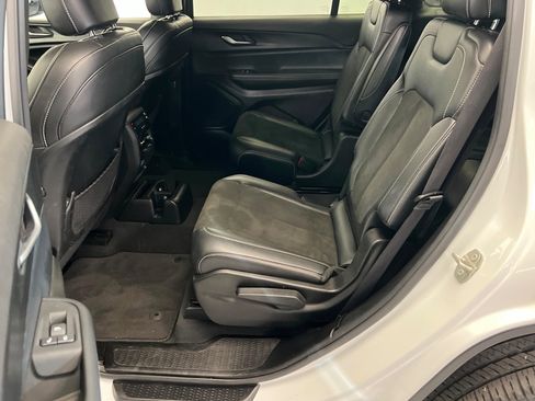 Used 2023 Jeep Grand Cherokee L Laredo AWD/4WD image 22