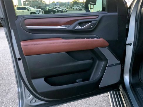 Used 2023 GMC Yukon Denali Ultimate image 20