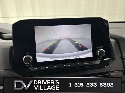 Used 2023 Nissan Pathfinder S AWD/4WD image 15