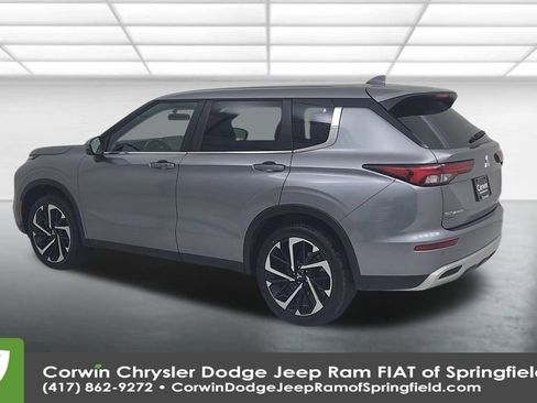 Used 2024 Mitsubishi Outlander SE image 10